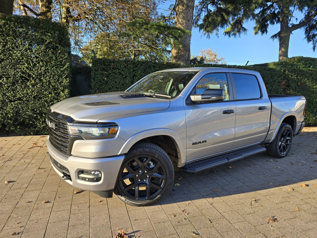 RAM 1500 Laramie Night